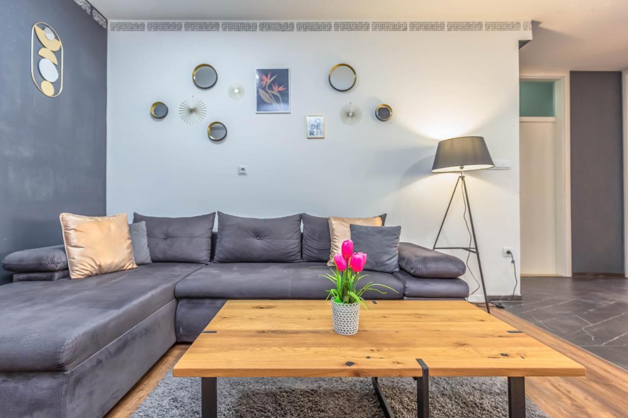 Downtown Deluxe Apartment Omis Exterior photo
